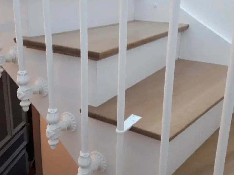 Escalier bois massif — chêne blanc