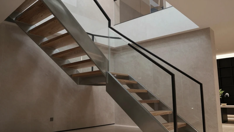 Bois, métal ou mixte : quel matériau pour votre escalier ?